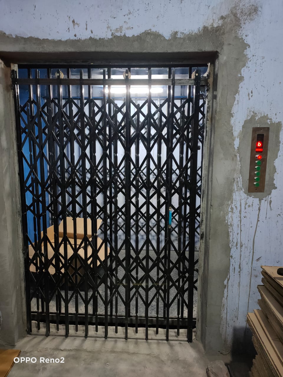 DUMBWAITER LIFT